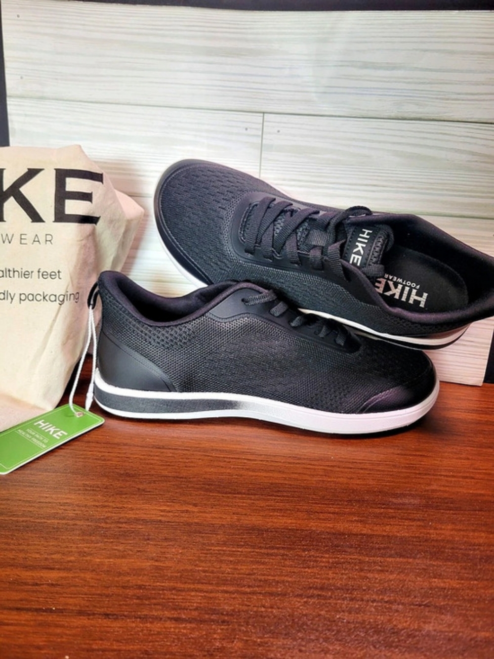 🖤 HIKE Footwear Women’s 8.5 Black Sneakers – NWT